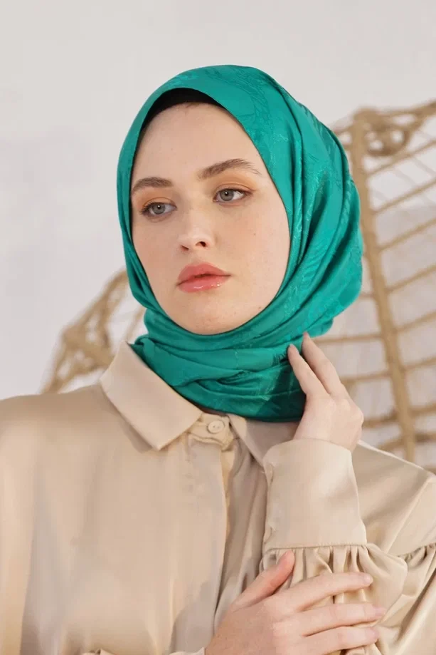 Benetton Loryan Scarf Jakar Retro Şal