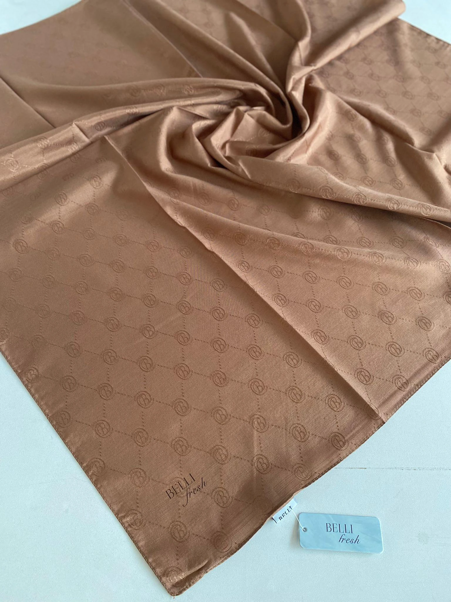 24 Belli Fresh Monogram Eşarp 2